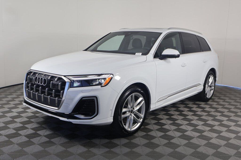 2025 Audi Q7 quattro Premium Plus 55 TFSI
