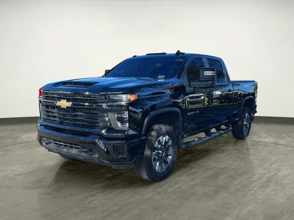 2025 Chevrolet Silverado 2500HD Custom Crew Cab 4WD