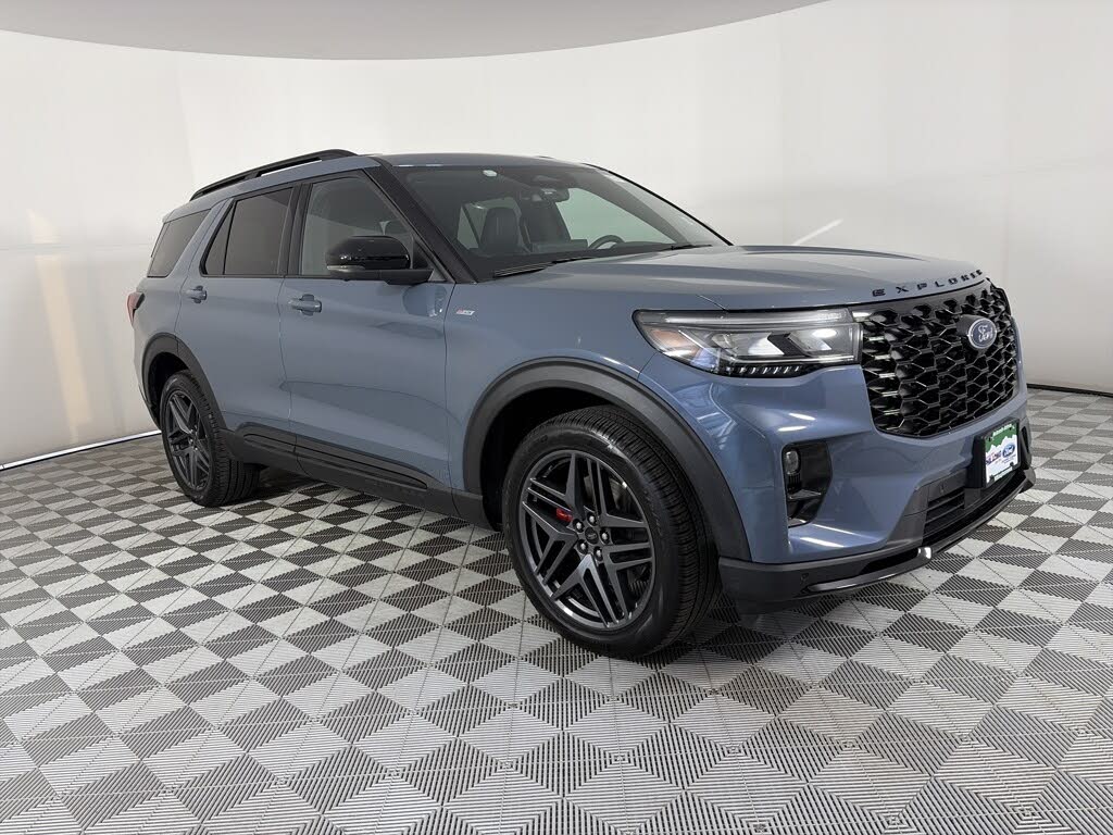 2025 Ford Explorer ST-Line AWD