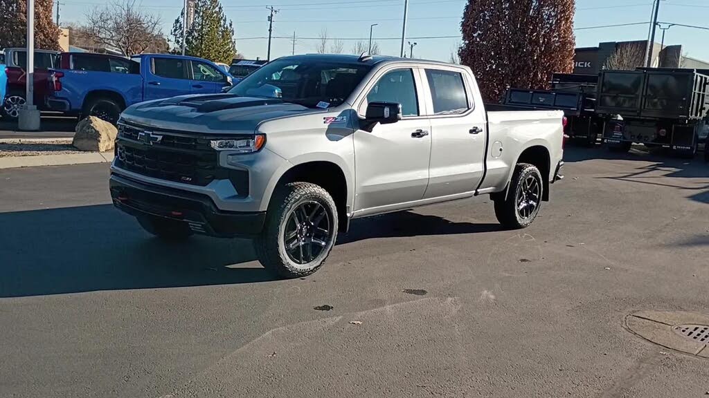 2026 Chevrolet Silverado 1500 LT Trail Boss Crew Cab 4WD