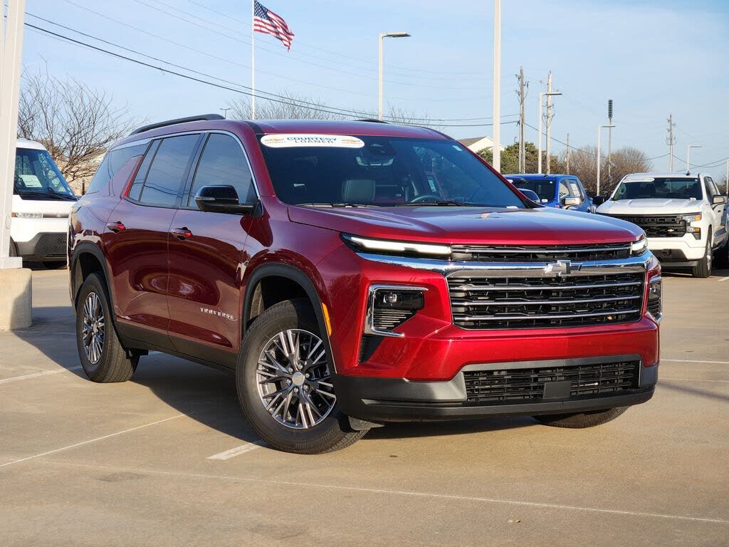 2026 Chevrolet Traverse LT FWD