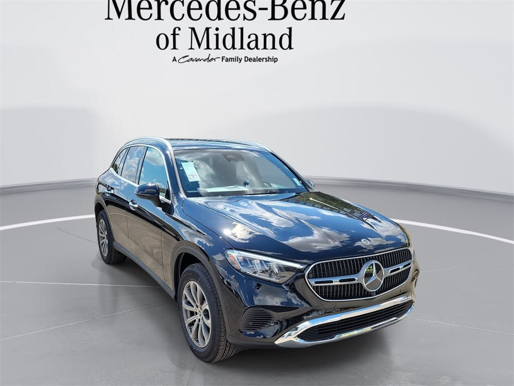 2026 Mercedes-Benz GLC 300 RWD