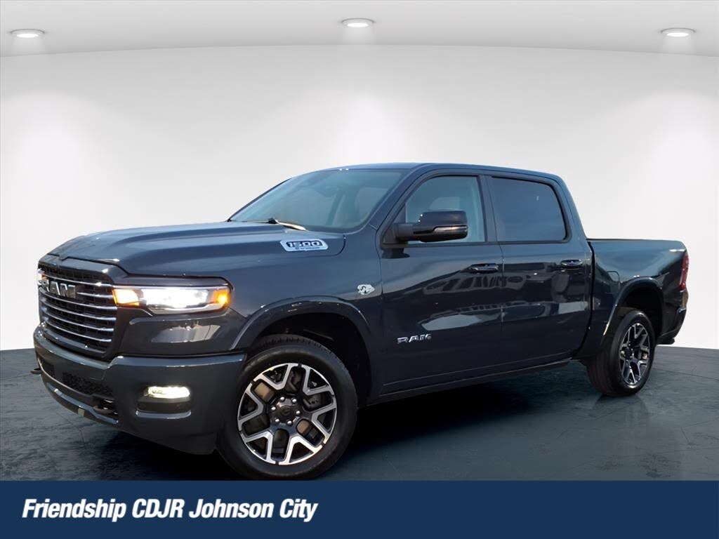 2026 RAM 1500 Laramie Crew Cab 4WD