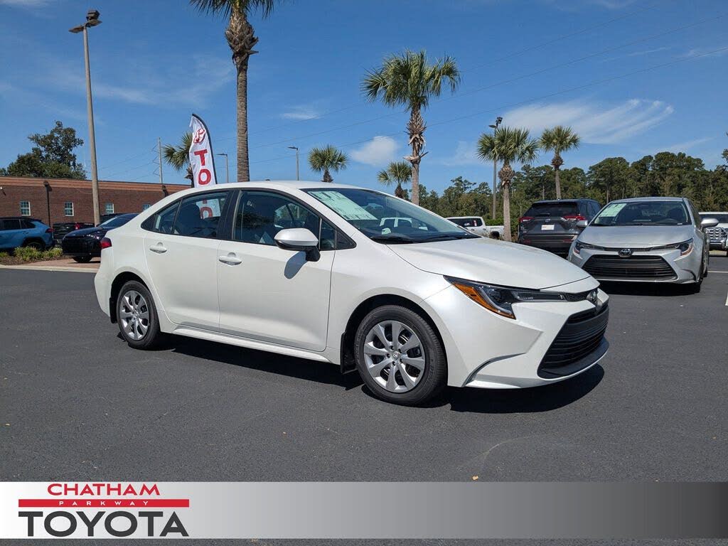 2026 Toyota Corolla LE FWD