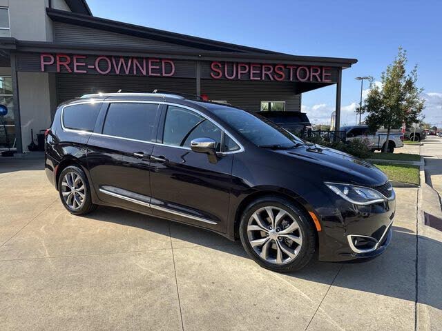 2018 Chrysler Pacifica Limited FWD
