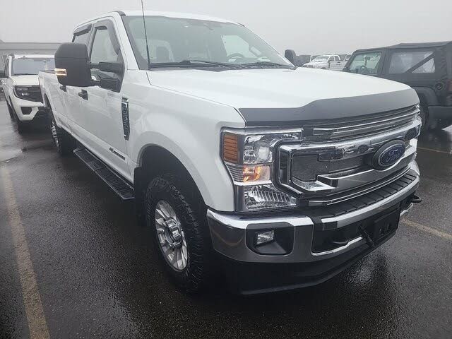 2022 Ford F-350 Super Duty XLT Crew Cab 4WD