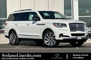 Lincoln Navigator Standard RWD