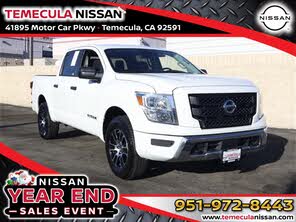 Nissan Titan SV Crew Cab 4WD