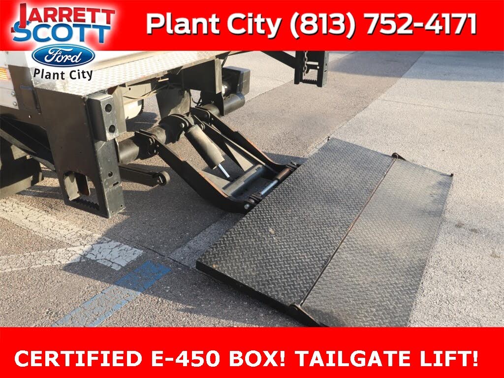 2023 Ford E-Series Chassis E-450 SD Cutaway 158 DRW RWD