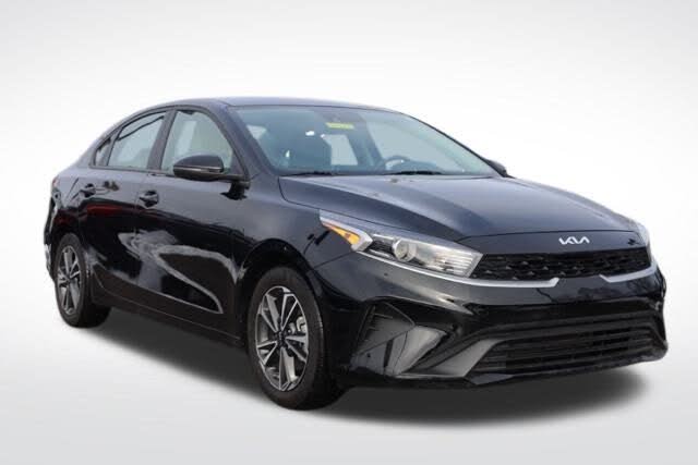 2023 Kia Forte LXS FWD
