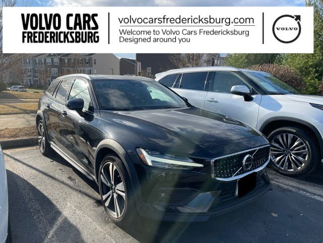 2023 Volvo V60 Cross Country B5 Plus AWD