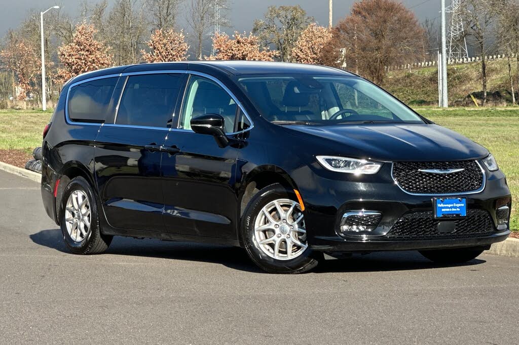 2024 Chrysler Pacifica Touring L FWD