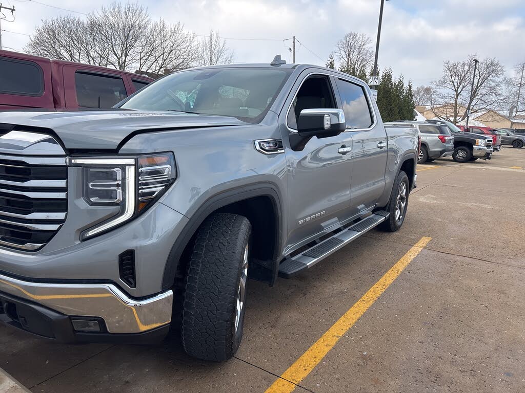 2025 GMC Sierra 1500 SLT Crew Cab 4WD