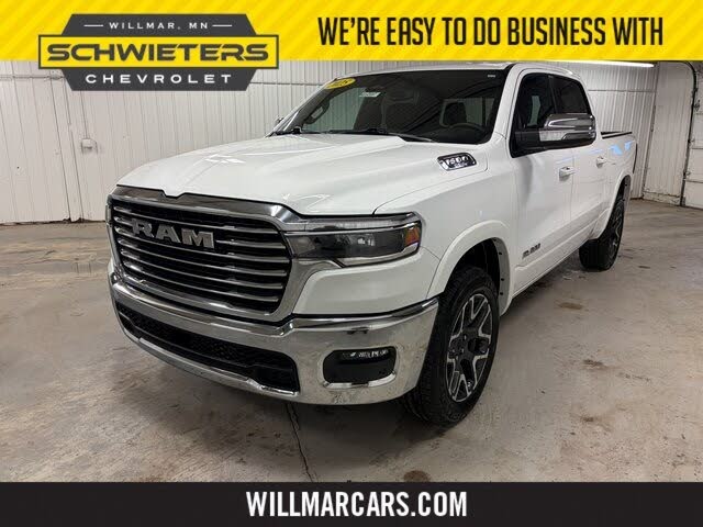 2025 RAM 1500 Laramie Crew Cab 4WD