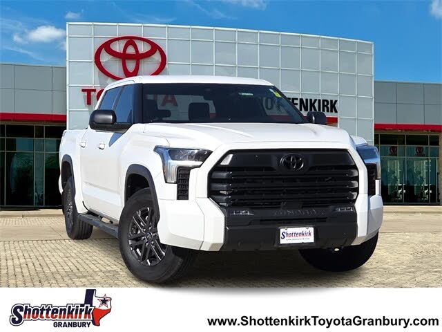 2025 Toyota Tundra SR5 CrewMax Cab RWD