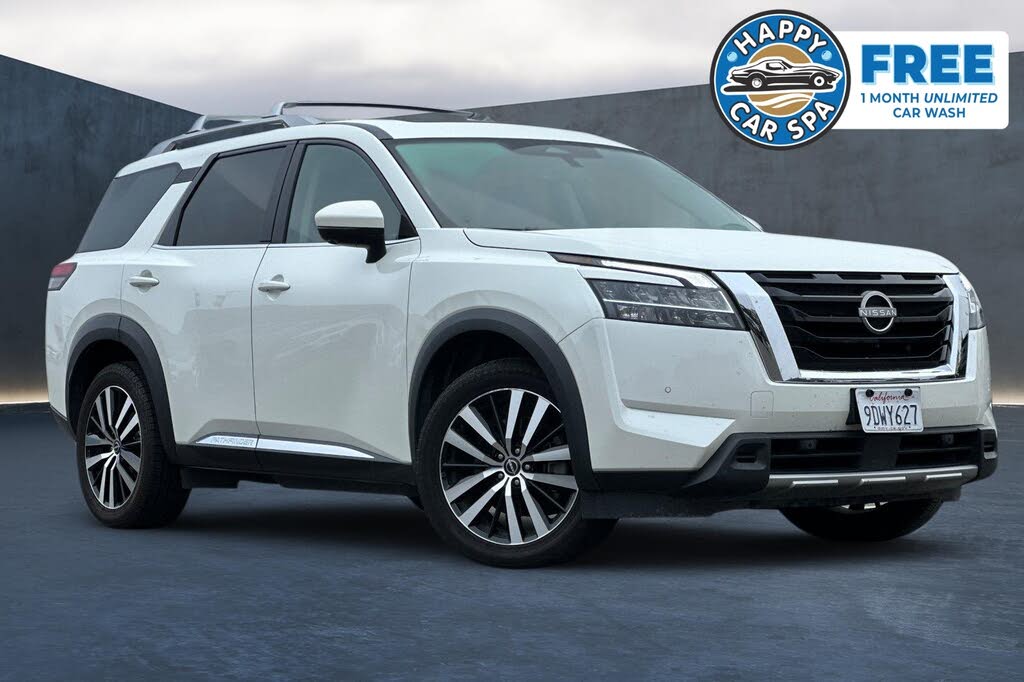 2023 Nissan Pathfinder Platinum 4WD