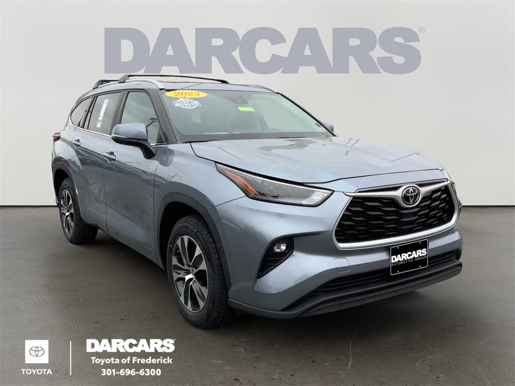 2023 Toyota Highlander XLE FWD