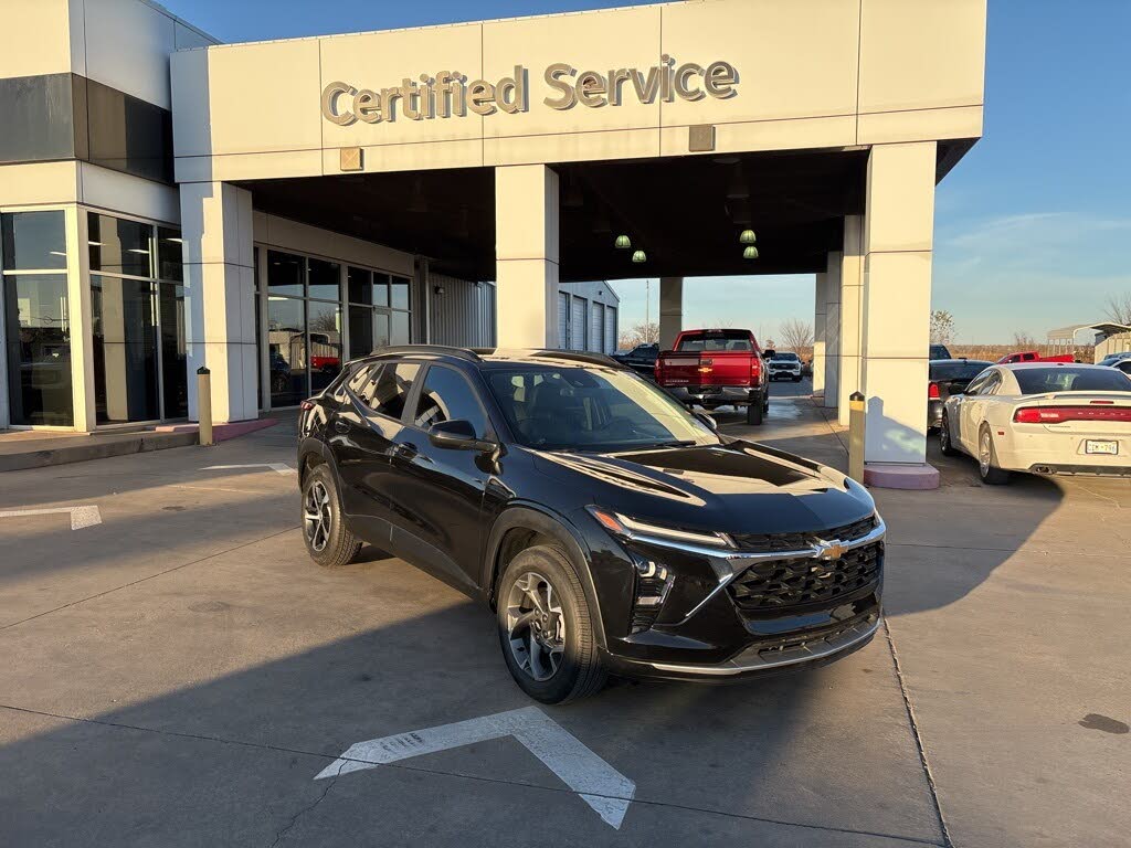 2024 Chevrolet Trax LT FWD