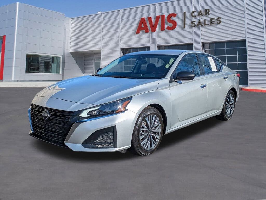 2024 Nissan Altima 2.5 SV FWD