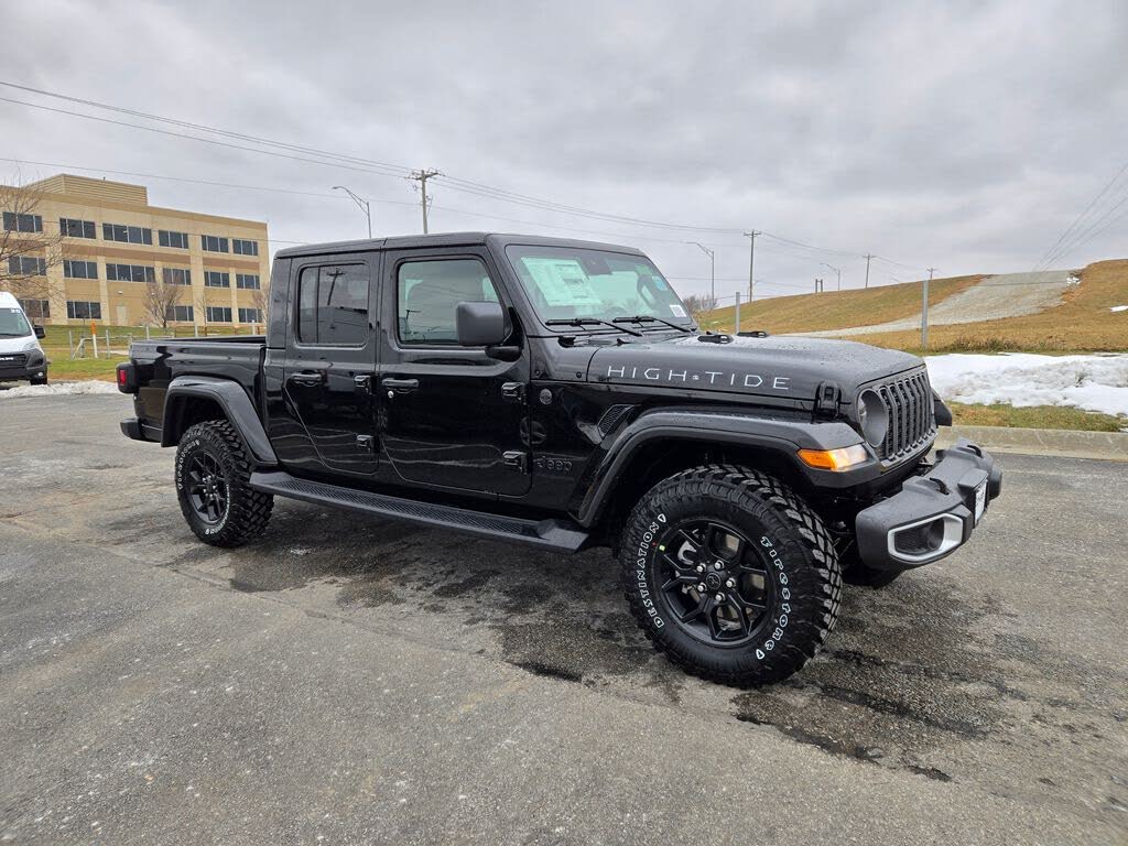 2025 Jeep Gladiator High Tide Crew Cab 4WD