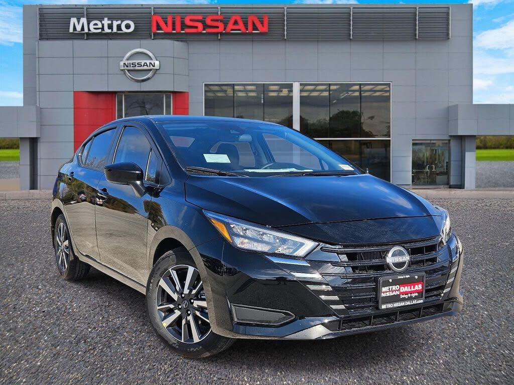2025 Nissan Versa SV FWD