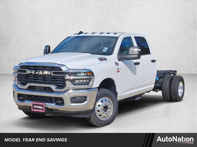 2025 RAM 3500 Chassis Tradesman Crew Cab LB DRW 4WD