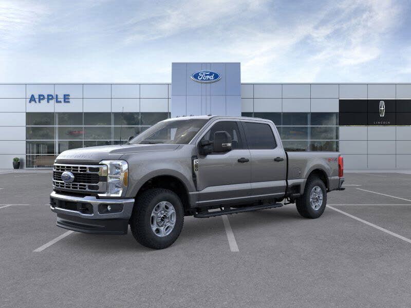 2026 Ford F-250 Super Duty XLT Crew Cab 4WD