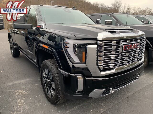 2026 GMC Sierra 3500HD Denali Crew Cab 4WD