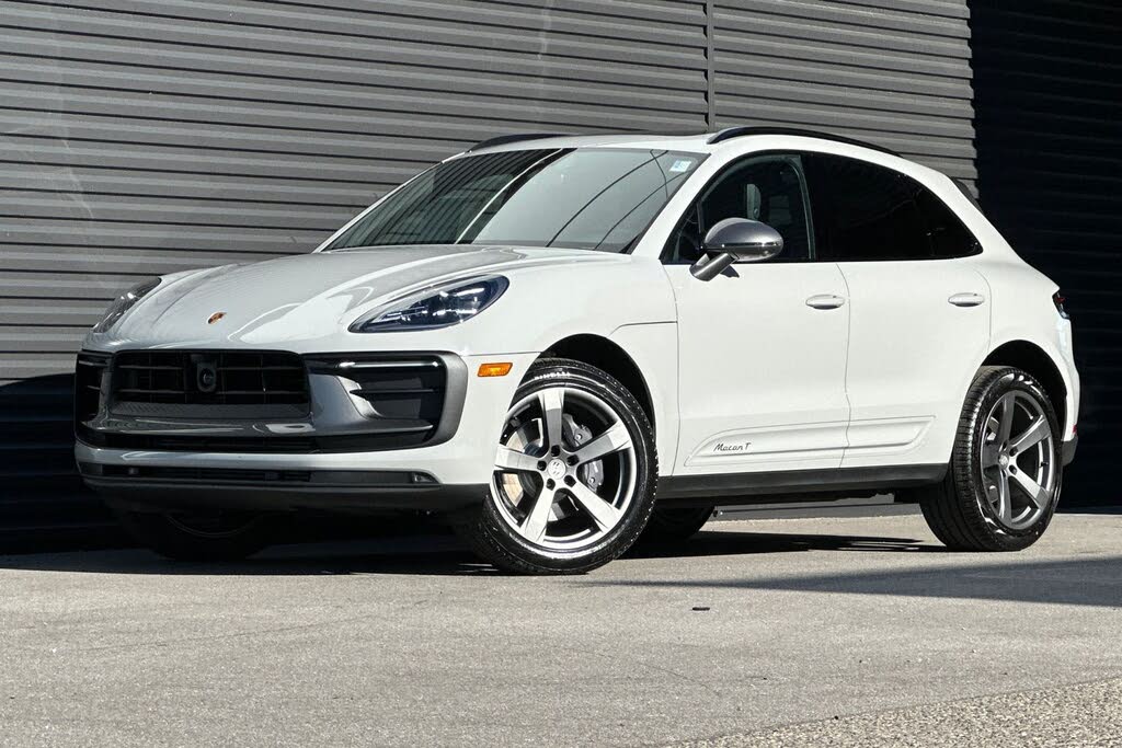 2026 Porsche Macan T AWD