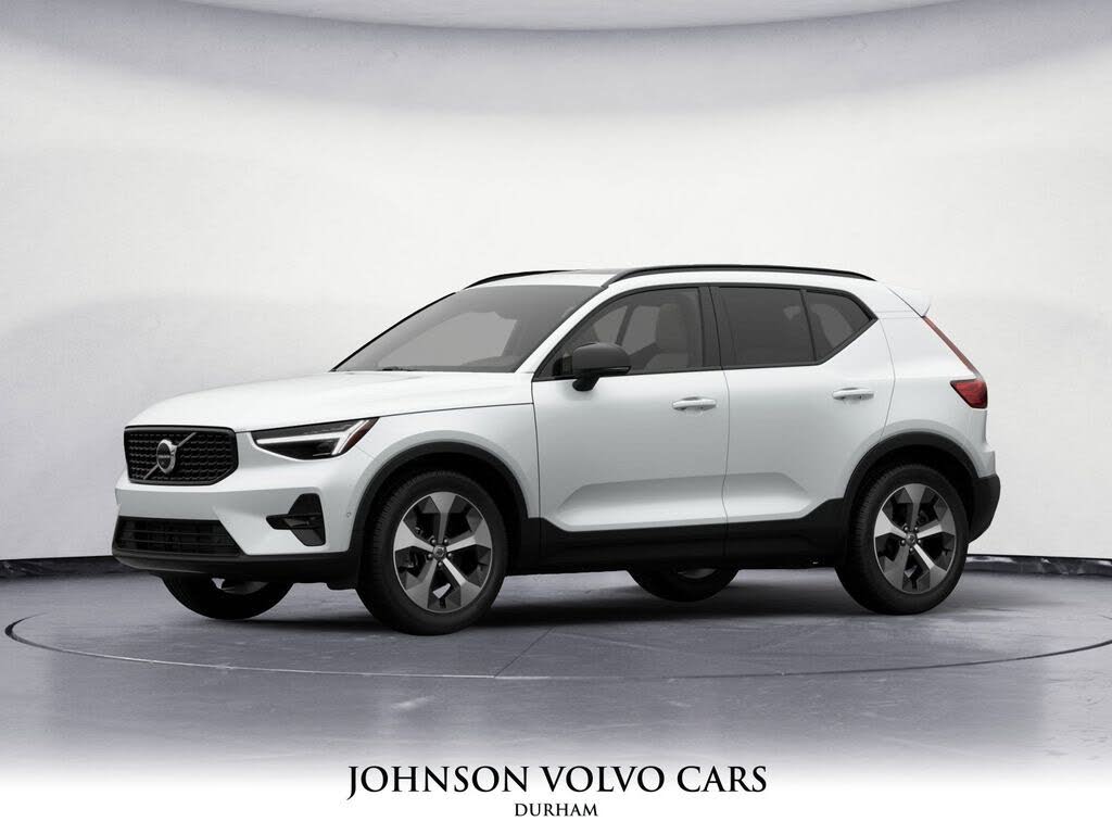 2026 Volvo XC40 B4 Plus FWD