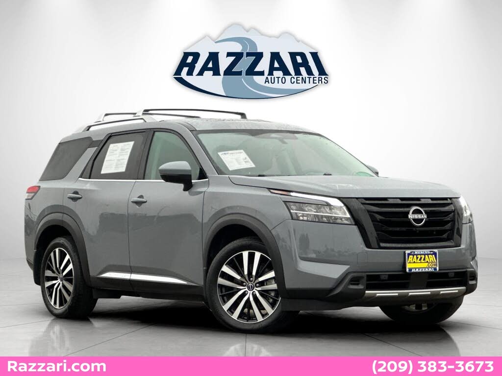 2023 Nissan Pathfinder Platinum FWD