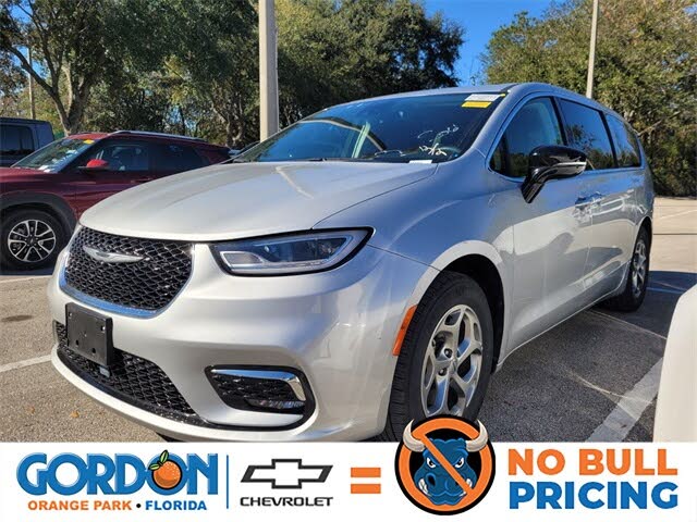 2024 Chrysler Pacifica Limited FWD