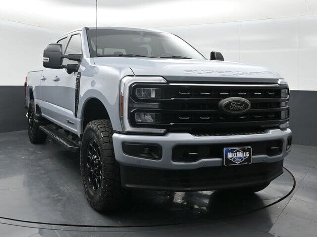 2024 Ford F-250 Super Duty Lariat Crew Cab 4WD