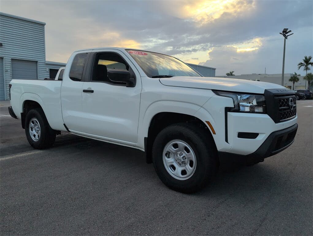 2024 Nissan Frontier S King Cab 4WD