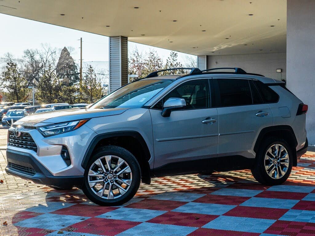 2024 Toyota RAV4 XLE Premium AWD