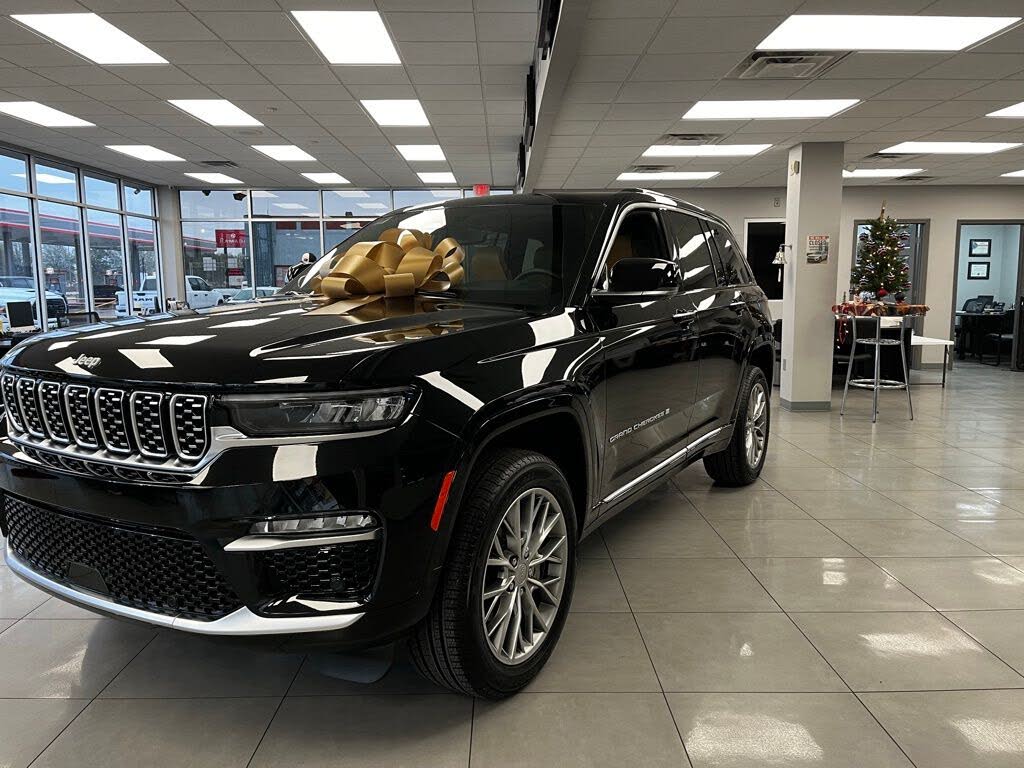 2025 Jeep Grand Cherokee Summit 4WD