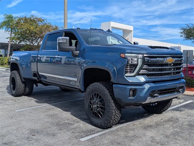 2026 Chevrolet Silverado 3500HD High Country Crew Cab 4WD