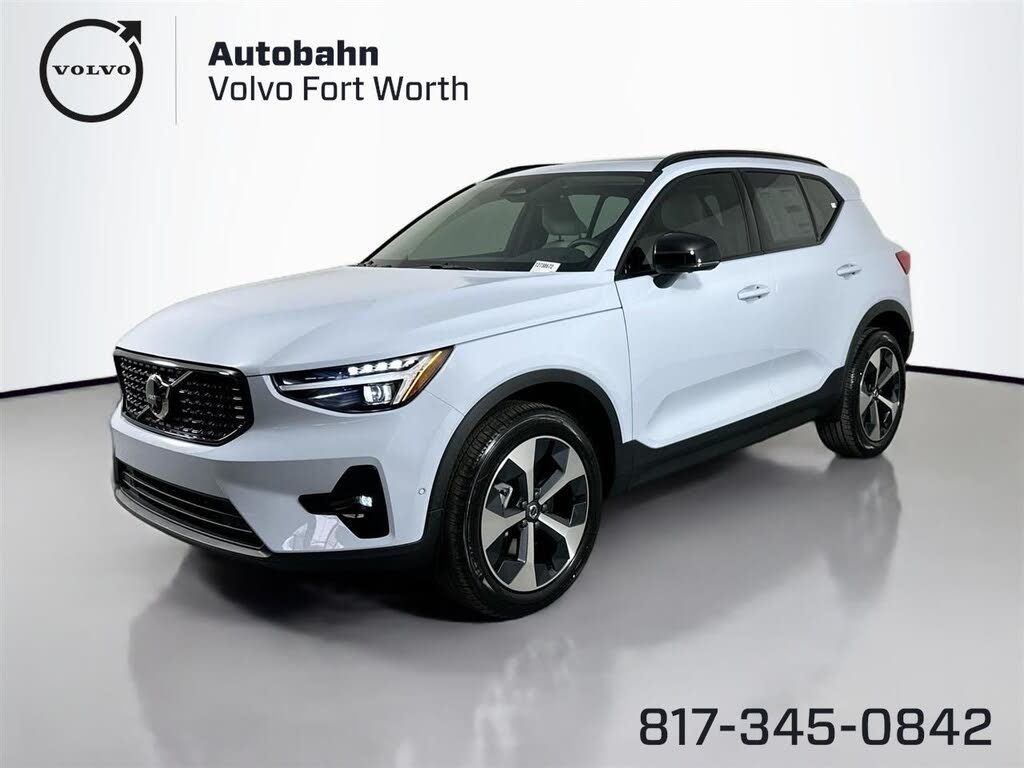 2026 Volvo XC40 B5 Plus AWD