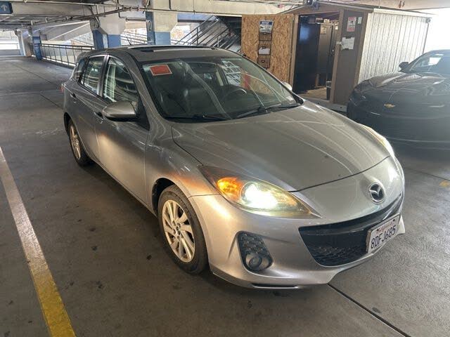 2013 Mazda MAZDA3 i Grand Touring Hatchback