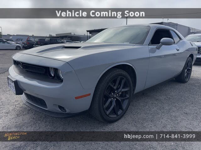 2021 Dodge Challenger SXT RWD