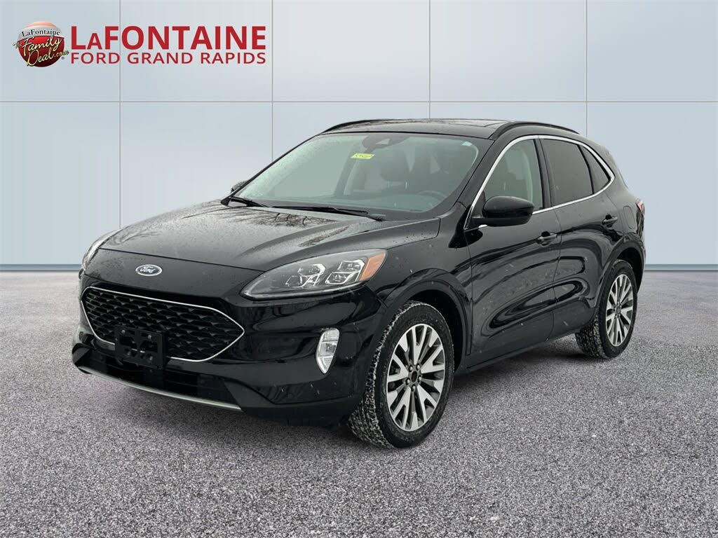 2022 Ford Escape Titanium AWD