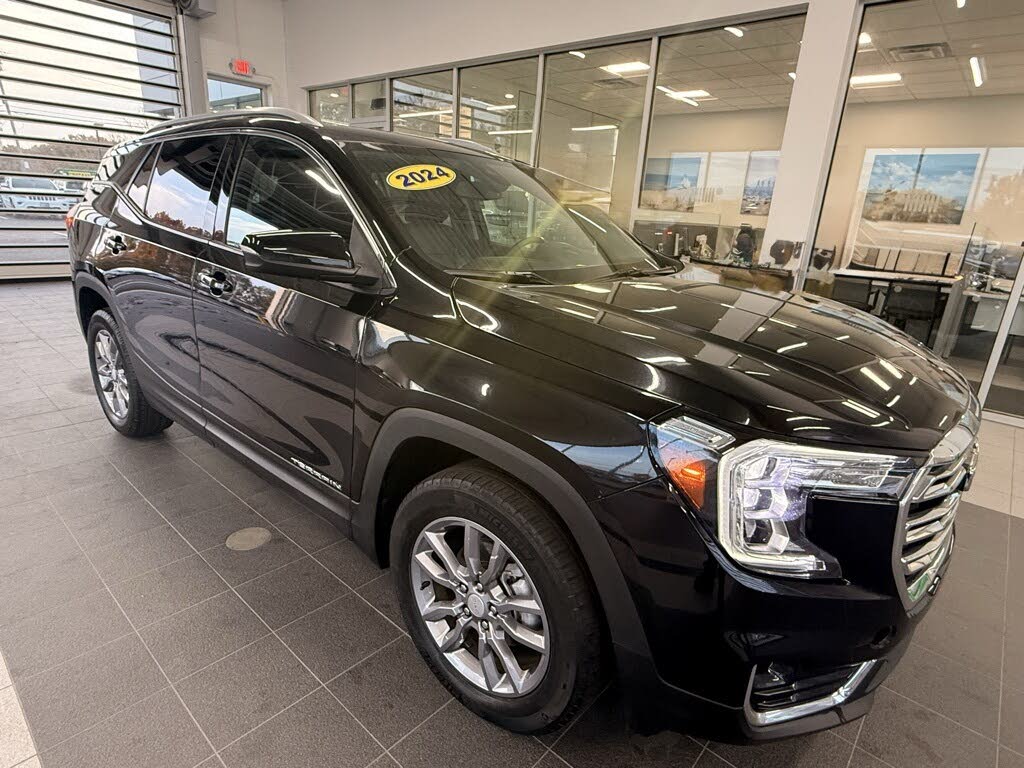 2024 GMC Terrain SLT AWD