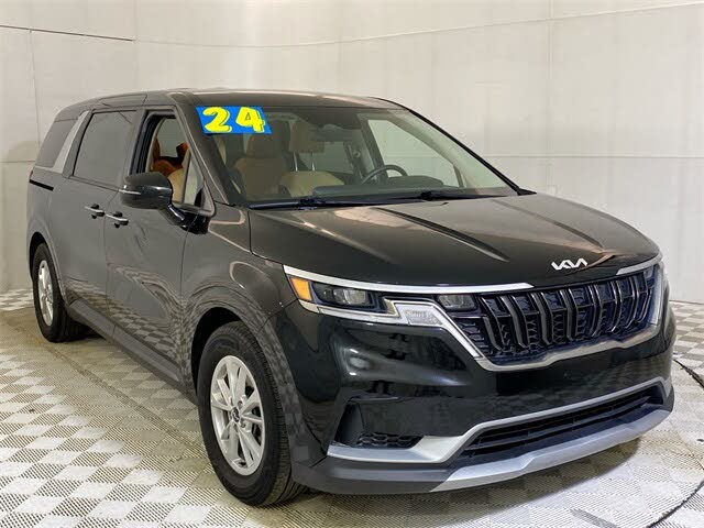 2024 Kia Carnival LX FWD