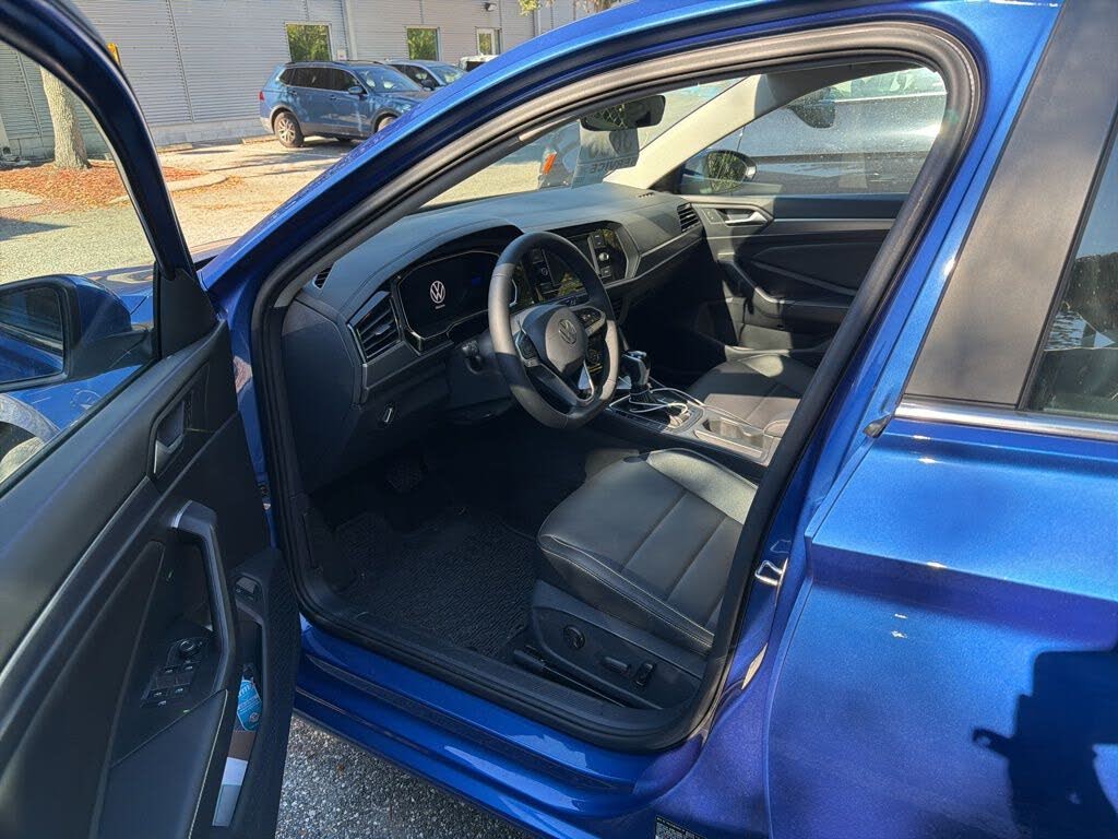 2024 Volkswagen Jetta SE FWD