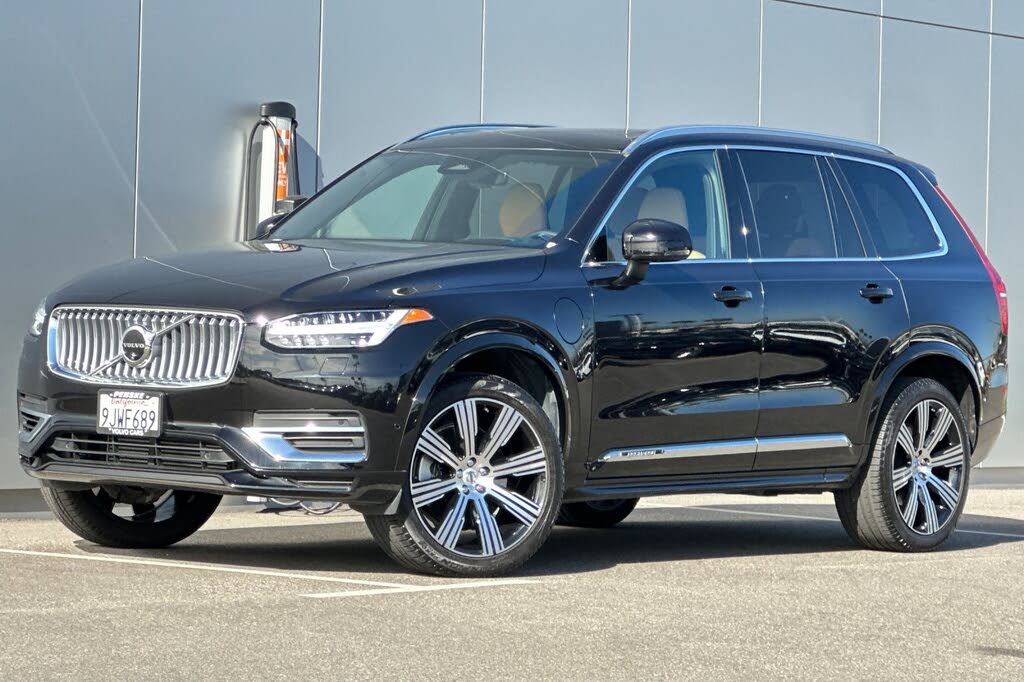 2024 Volvo XC90 Recharge T8 Ultimate Bright Theme 7-Passenger eAWD