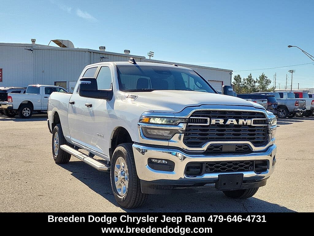 2025 RAM 2500 Big Horn Crew Cab 4WD