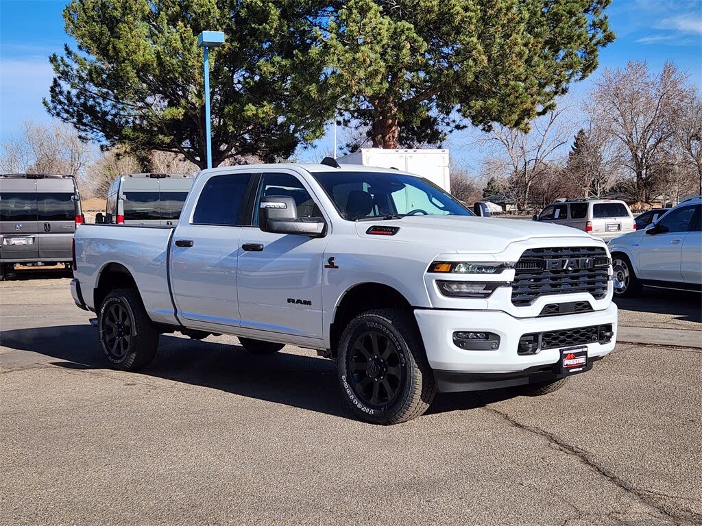 2026 RAM 2500 Big Horn Crew Cab 4WD