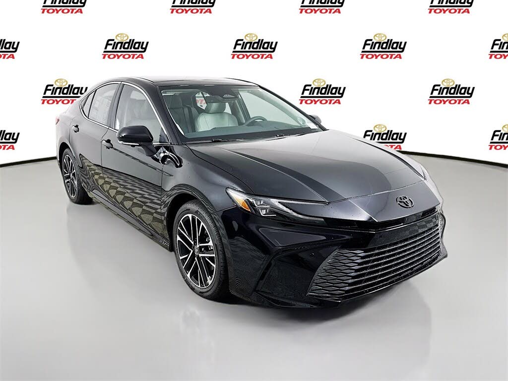 2026 Toyota Camry XLE FWD