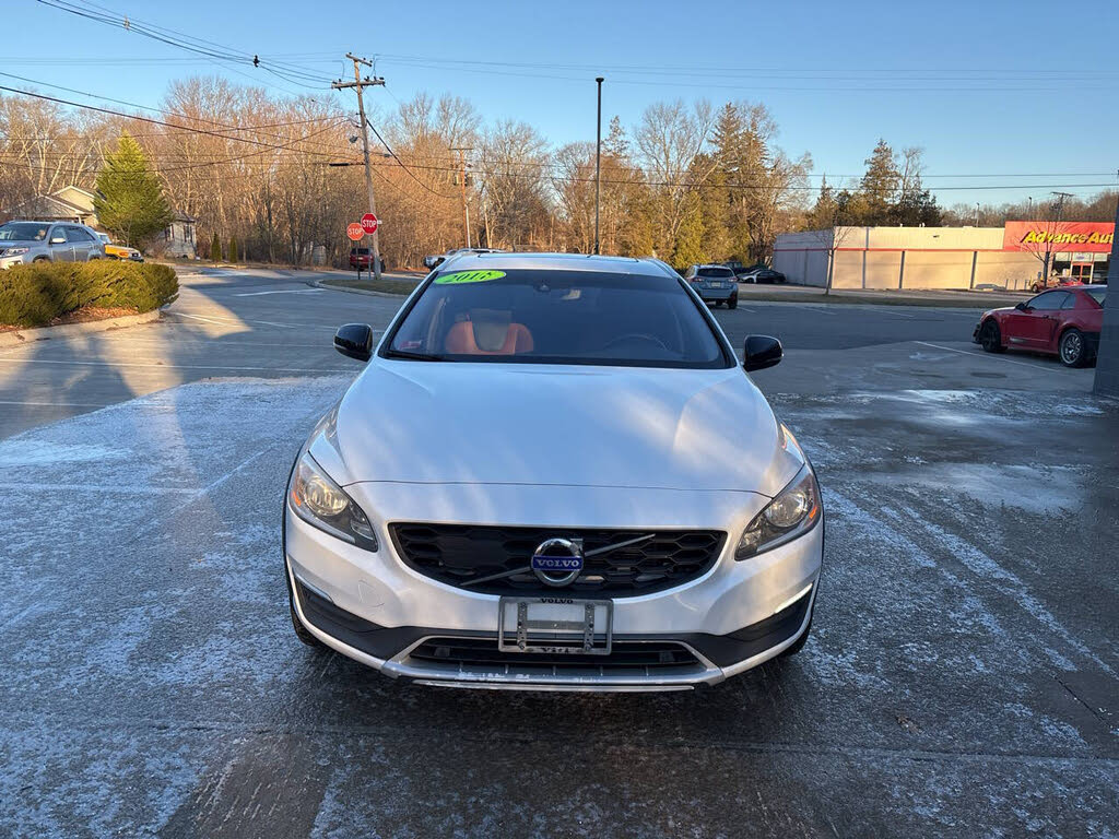 2016 Volvo V60 Cross Country