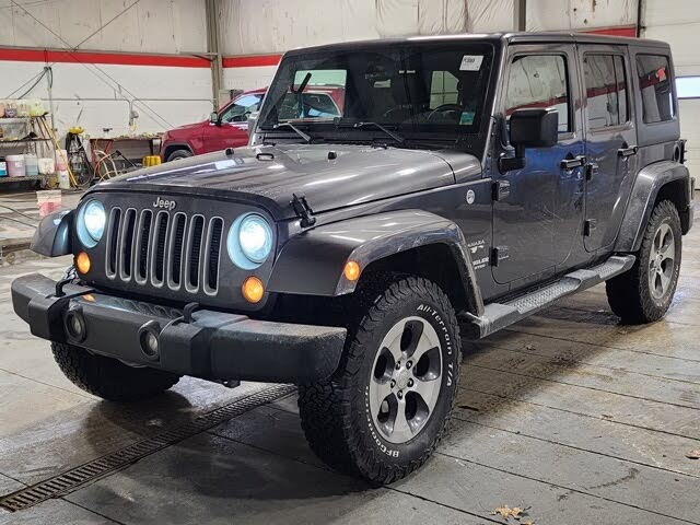 2017 Jeep Wrangler Unlimited Sahara 4WD